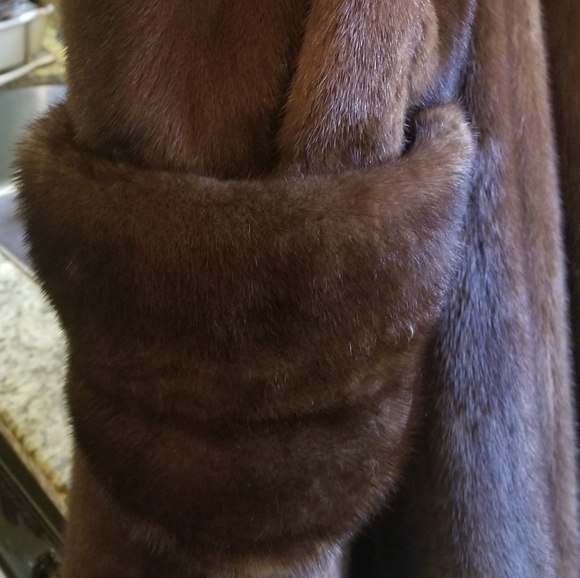 Female mink Jacket - Picture 2 of 8